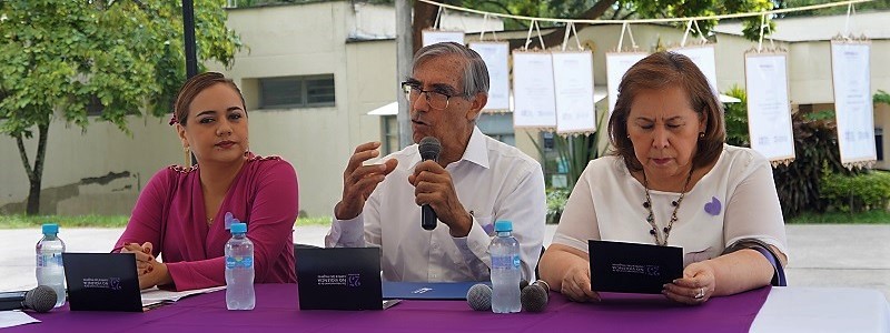 En la Universidad de Ibagué existe un compromiso firme: erradicar toda conducta que vaya en contra de la mujer, materializado con la presentación de la campaña #DesmaquillalasViolencias.