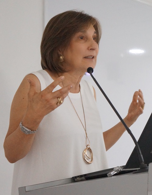 La exministra Cecilia María Vélez en Unibagué