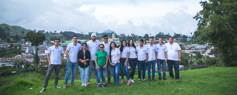 Imagen del equipo de trabajo de Paz y Región en el municipio de Murillo Tolima