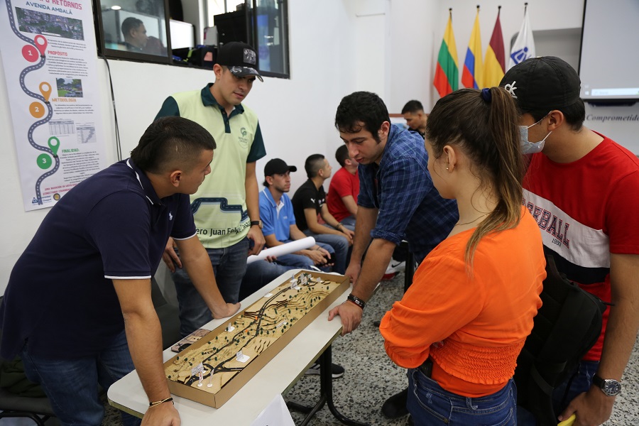 Concursos de Prototipos y Cerchas